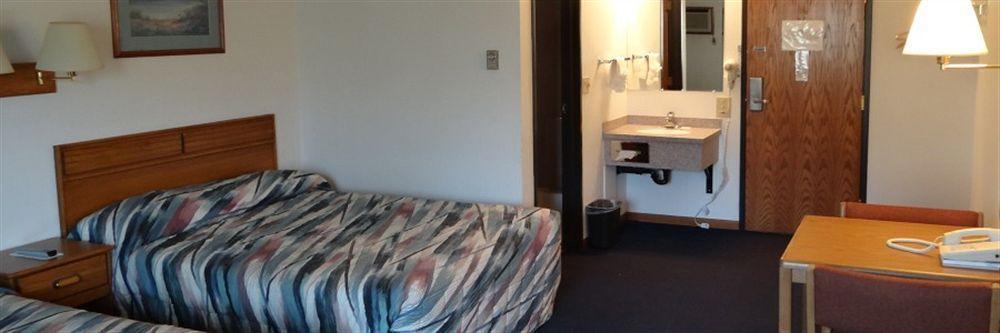 Amerivu Inn Warroad ภายนอก รูปภาพ